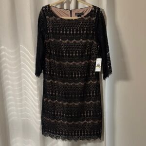 Jessica Howard Black and Tan Sheath Dress 3/4 Sleeve Crew Neck